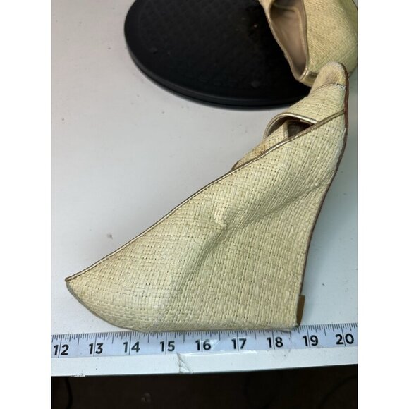 Diane von Furstenberg Wedges Peep Toe Heel Wicker Sz 8M - Picture 2 of 10